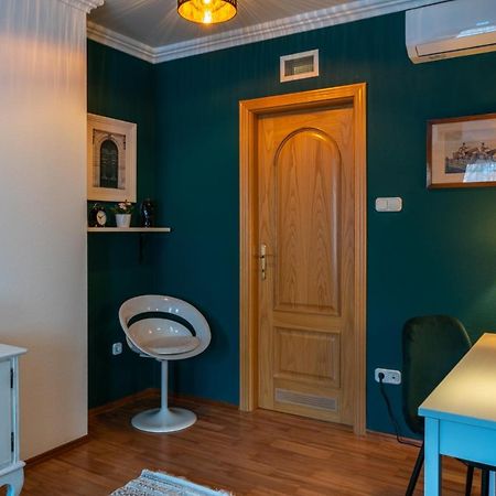 Romantic Studio Secret Garden Budapeste Exterior foto