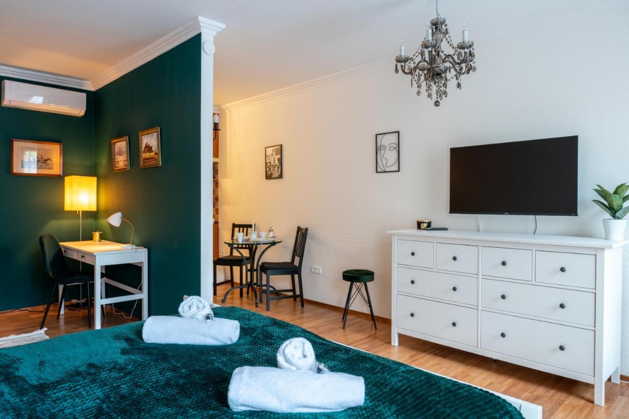 Romantic Studio Secret Garden Budapeste Exterior foto